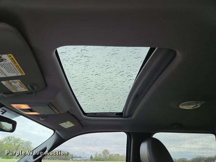 image for item JM9128 2011 Ford F150  SuperCrew pickup truck