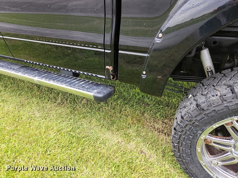 image for item JM9128 2011 Ford F150  SuperCrew pickup truck