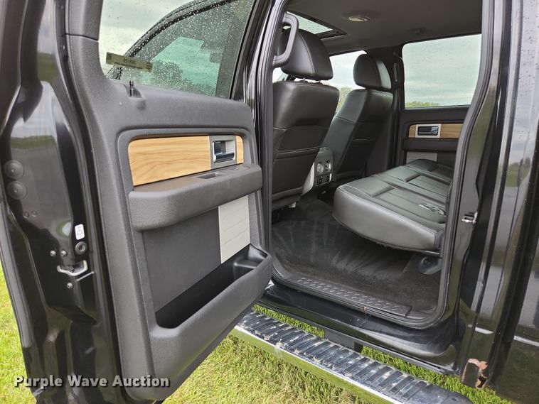 image for item JM9128 2011 Ford F150  SuperCrew pickup truck