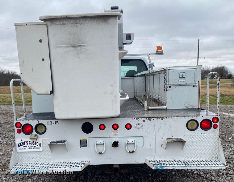 image for item JN9245 2002 Ford F550  bucket truck