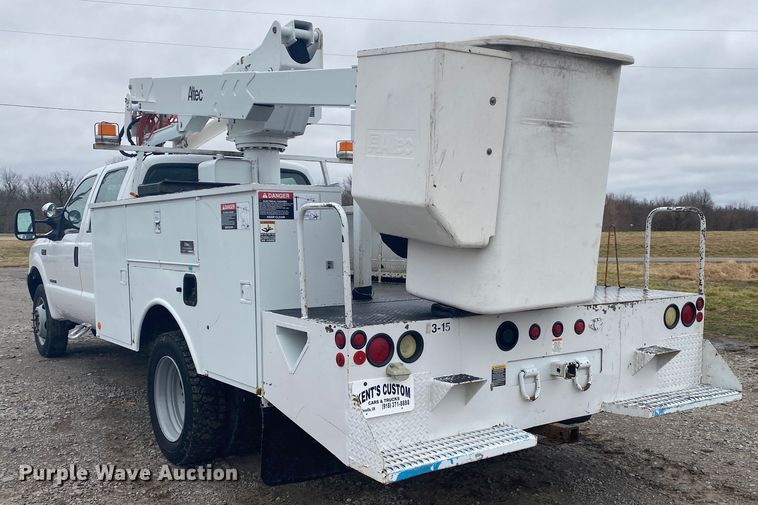 image for item JN9245 2002 Ford F550  bucket truck