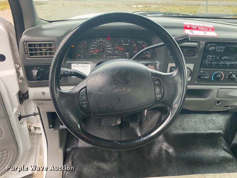 image for item JN9245 2002 Ford F550  bucket truck