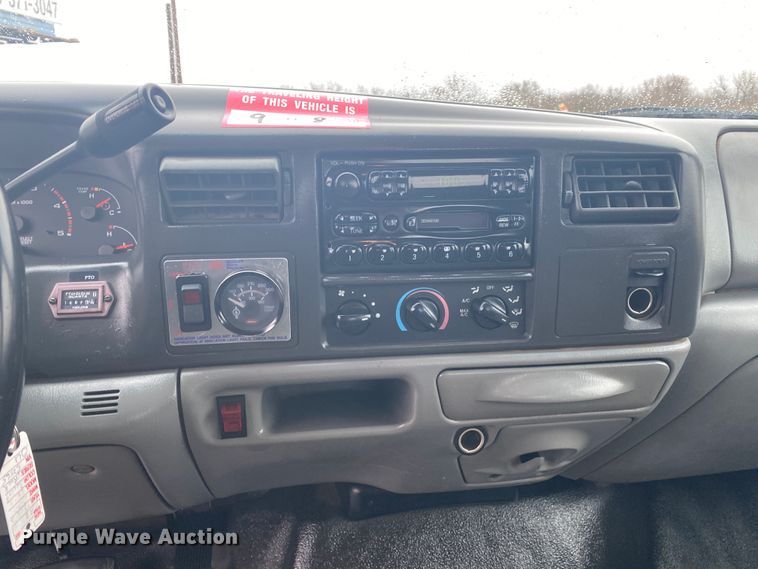 image for item JN9245 2002 Ford F550  bucket truck