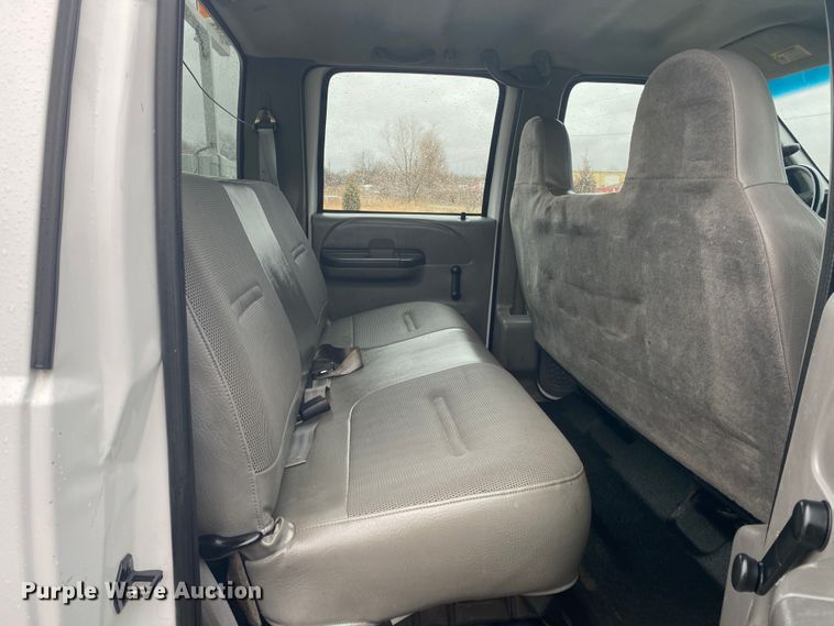 image for item JN9245 2002 Ford F550  bucket truck