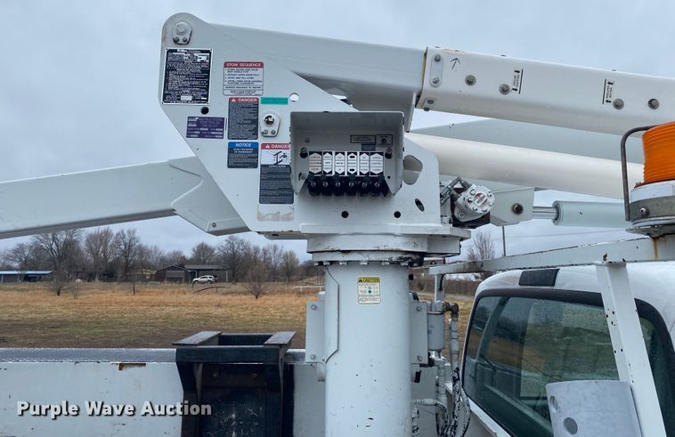 image for item JN9245 2002 Ford F550  bucket truck
