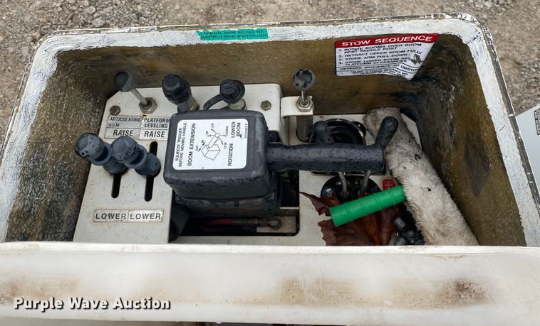 image for item JN9245 2002 Ford F550  bucket truck