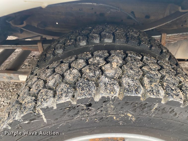 image for item JN9245 2002 Ford F550  bucket truck