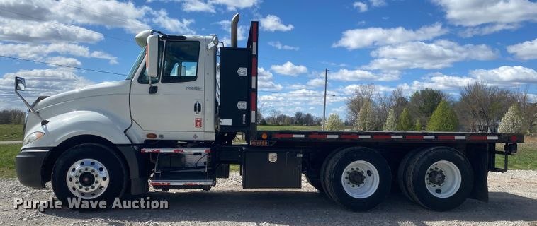 image for item JN9277 2009 International ProStar  flatbed truck