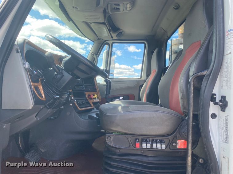 image for item JN9277 2009 International ProStar  flatbed truck