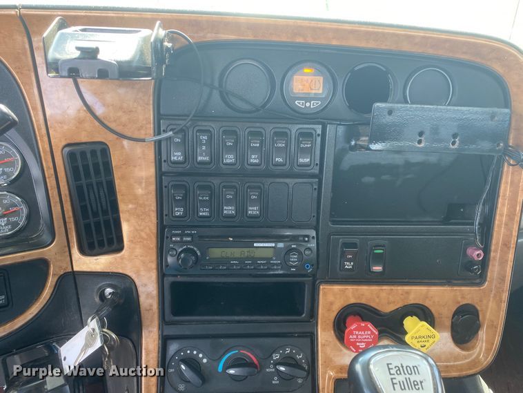 image for item JN9277 2009 International ProStar  flatbed truck