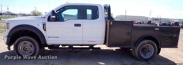 image for item JO9543 2019 Ford F550  SuperCab flatbed truck
