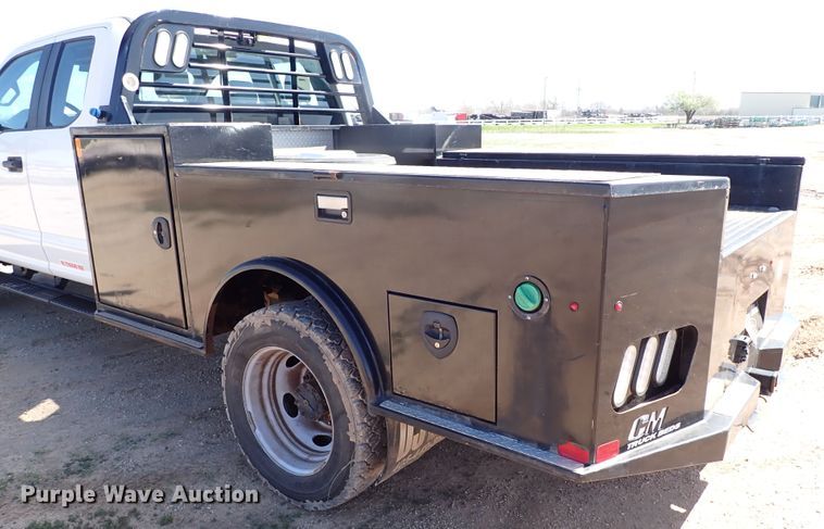 image for item JO9543 2019 Ford F550  SuperCab flatbed truck