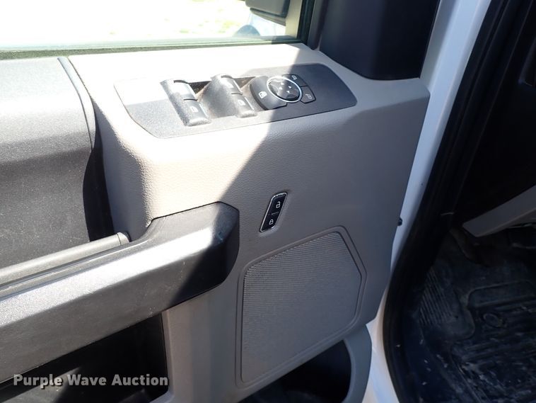 image for item JO9543 2019 Ford F550  SuperCab flatbed truck