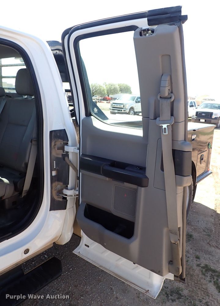 image for item JO9543 2019 Ford F550  SuperCab flatbed truck