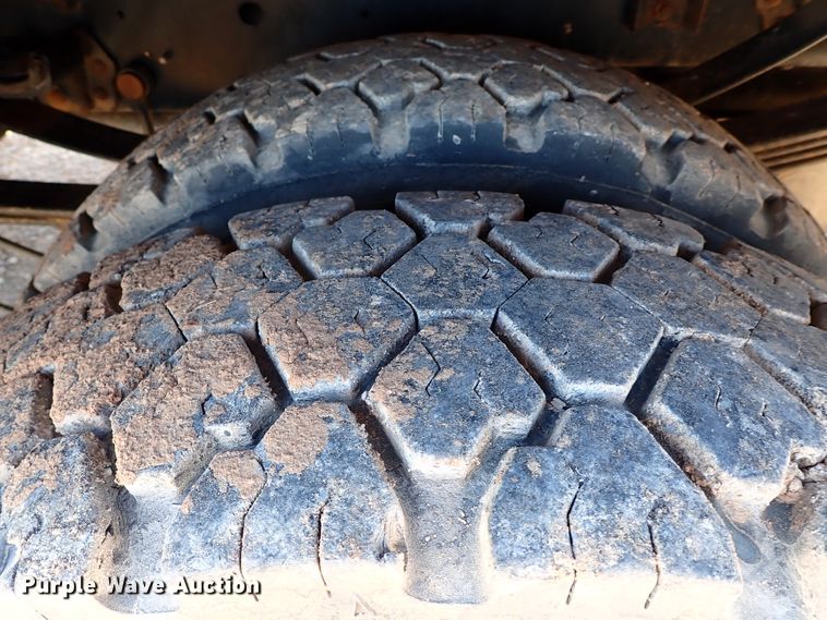 image for item JO9543 2019 Ford F550  SuperCab flatbed truck