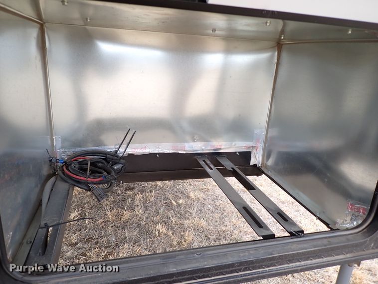 image for item JO9675 2022 Genesis Supreme 40CRXL  toy hauler camper