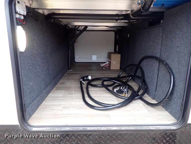 image for item JO9675 2022 Genesis Supreme 40CRXL  toy hauler camper