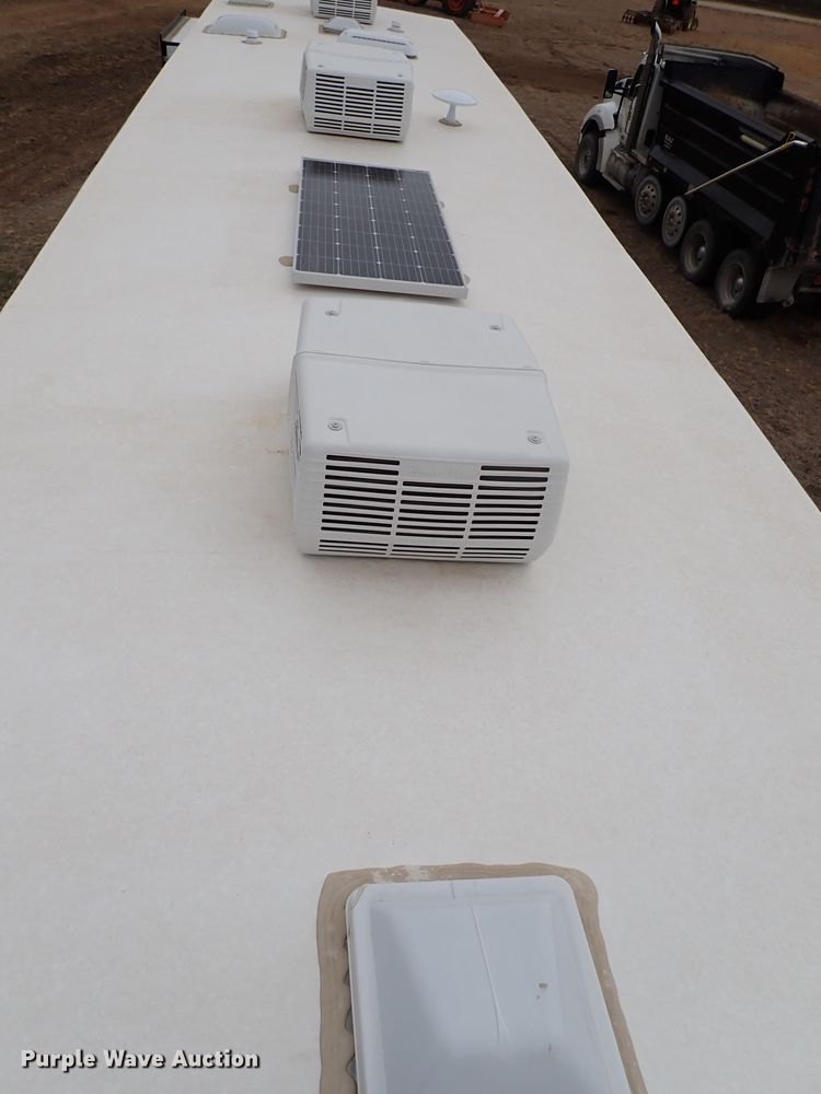 image for item JO9675 2022 Genesis Supreme 40CRXL  toy hauler camper