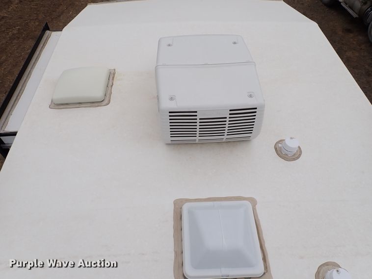 image for item JO9675 2022 Genesis Supreme 40CRXL  toy hauler camper