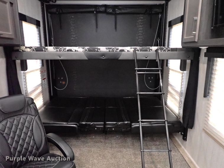 image for item JO9675 2022 Genesis Supreme 40CRXL  toy hauler camper