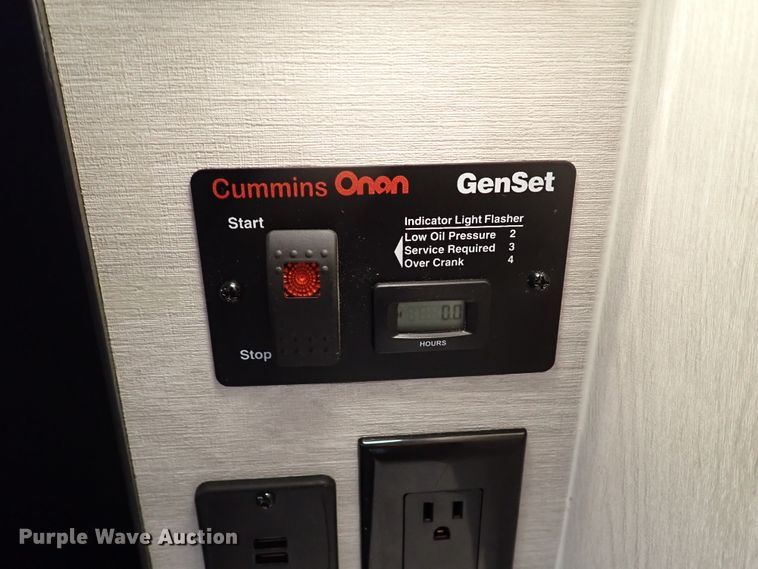 image for item JO9675 2022 Genesis Supreme 40CRXL  toy hauler camper