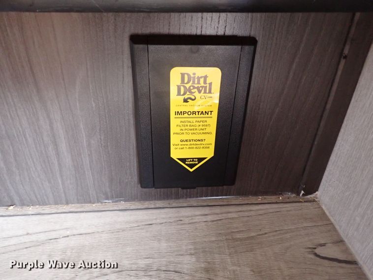 image for item JO9675 2022 Genesis Supreme 40CRXL  toy hauler camper