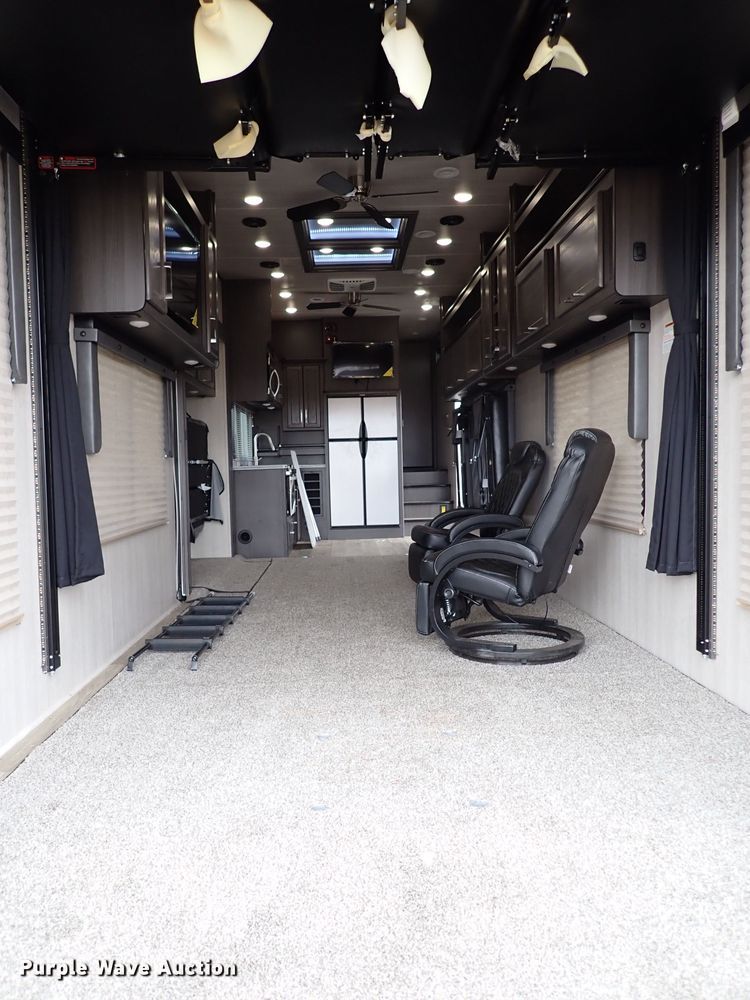 image for item JO9675 2022 Genesis Supreme 40CRXL  toy hauler camper