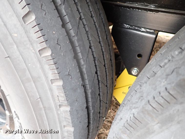 image for item JO9675 2022 Genesis Supreme 40CRXL  toy hauler camper