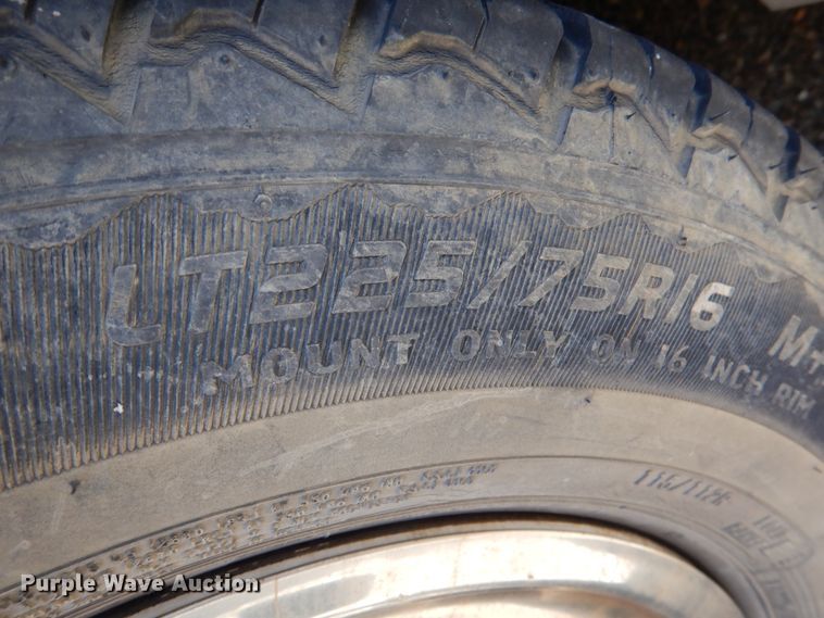 image for item JS9548 2009 Ford E450 Super Duty  shuttle bus