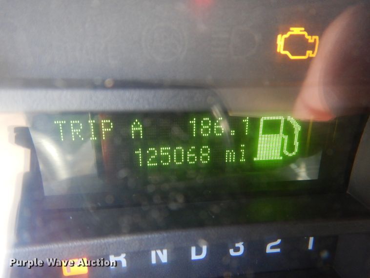 image for item JS9550 2009 Ford E350 Super Duty  shuttle bus