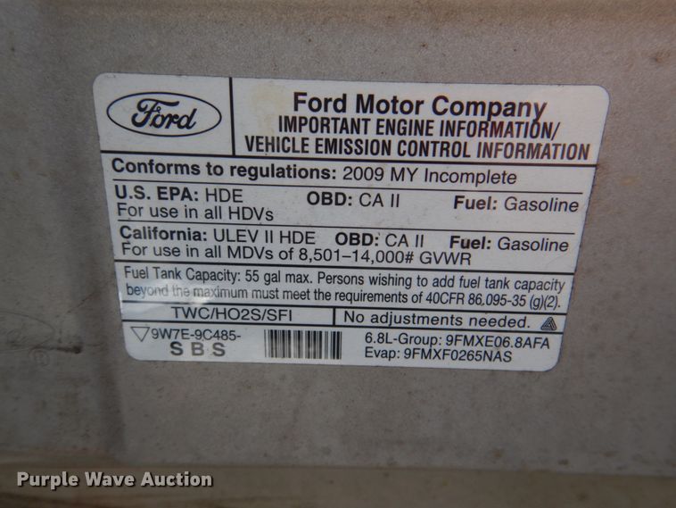 image for item JS9550 2009 Ford E350 Super Duty  shuttle bus