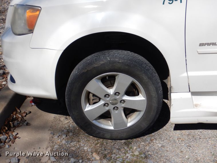 image for item JS9554 2013 Dodge Grand Caravan  handicap accessible van