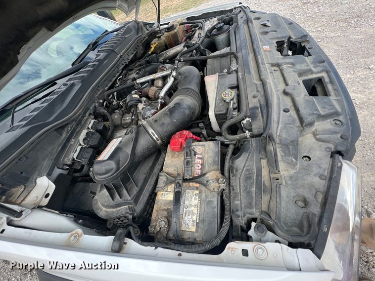 image for item JU9191 2017 Ford F550 Super Duty XL  flatbed truck