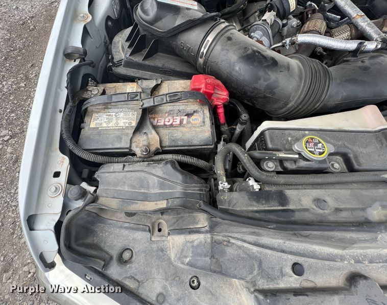 image for item JU9191 2017 Ford F550 Super Duty XL  flatbed truck