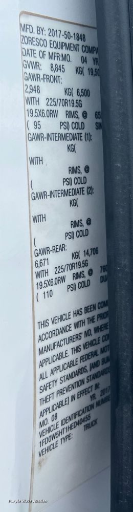 image for item JU9191 2017 Ford F550 Super Duty XL  flatbed truck