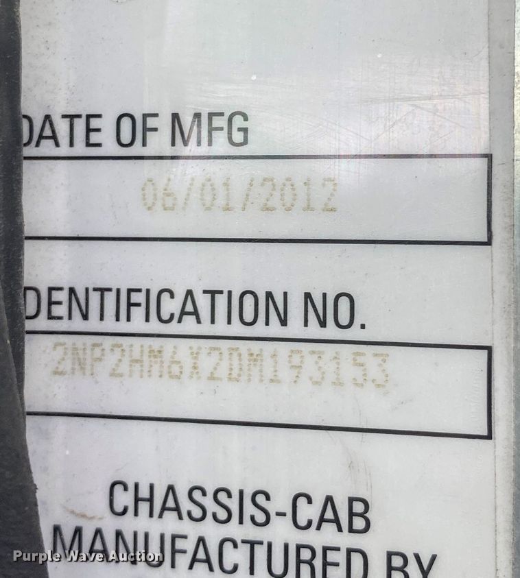 image for item JU9196 2013 Peterbilt 337  delivery truck