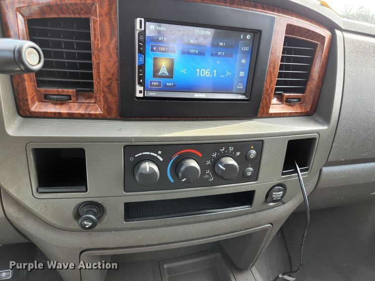 image for item KE9763 2006 Dodge Ram 2500  Quad Cab pickup truck