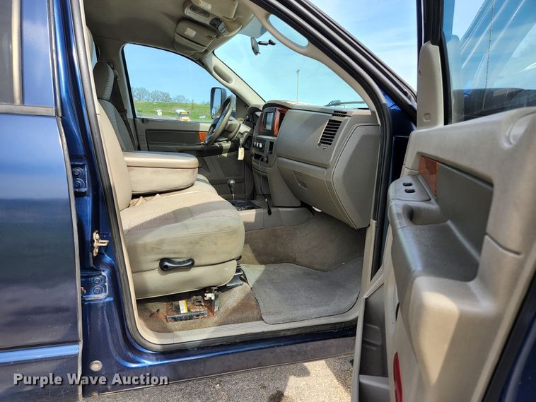 image for item KE9763 2006 Dodge Ram 2500  Quad Cab pickup truck