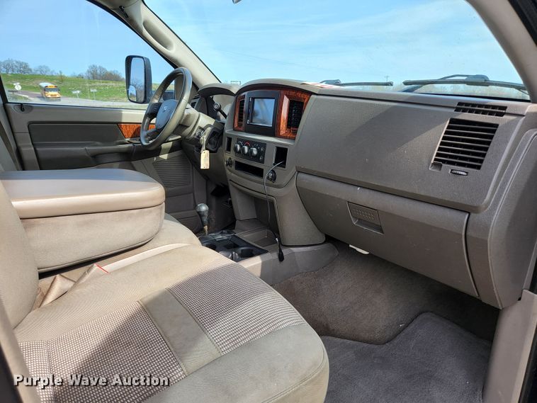 image for item KE9763 2006 Dodge Ram 2500  Quad Cab pickup truck