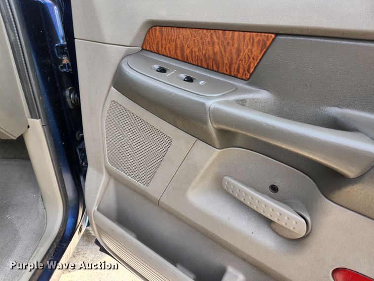 image for item KE9763 2006 Dodge Ram 2500  Quad Cab pickup truck