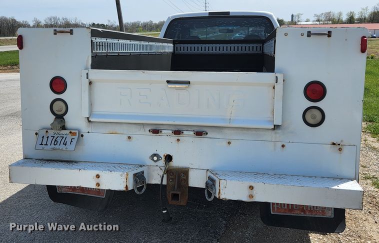 image for item KE9775 2005 Ford F350 Super Duty XL  SuperCab utility bed pickup truck