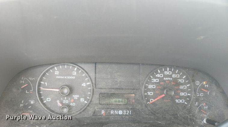 image for item KE9775 2005 Ford F350 Super Duty XL  SuperCab utility bed pickup truck