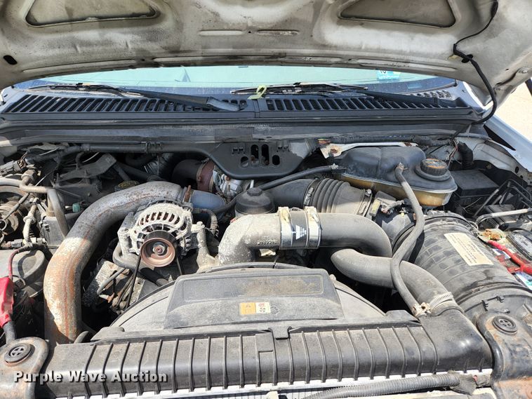 image for item KE9775 2005 Ford F350 Super Duty XL  SuperCab utility bed pickup truck