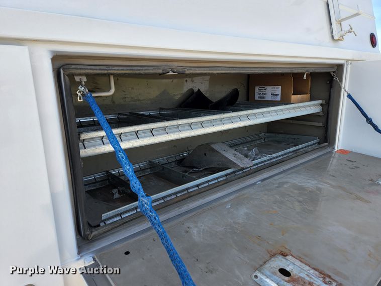 image for item KE9776 2006 Ford E450 Super Duty  utility van