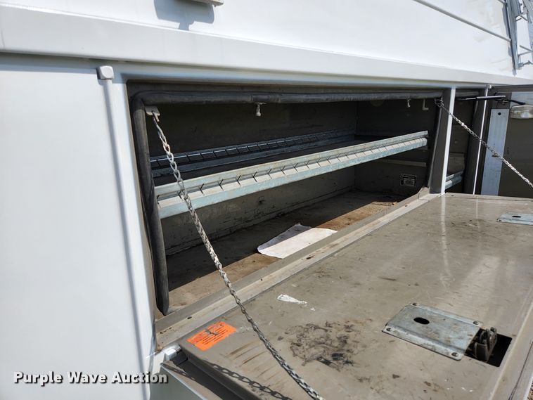 image for item KE9776 2006 Ford E450 Super Duty  utility van