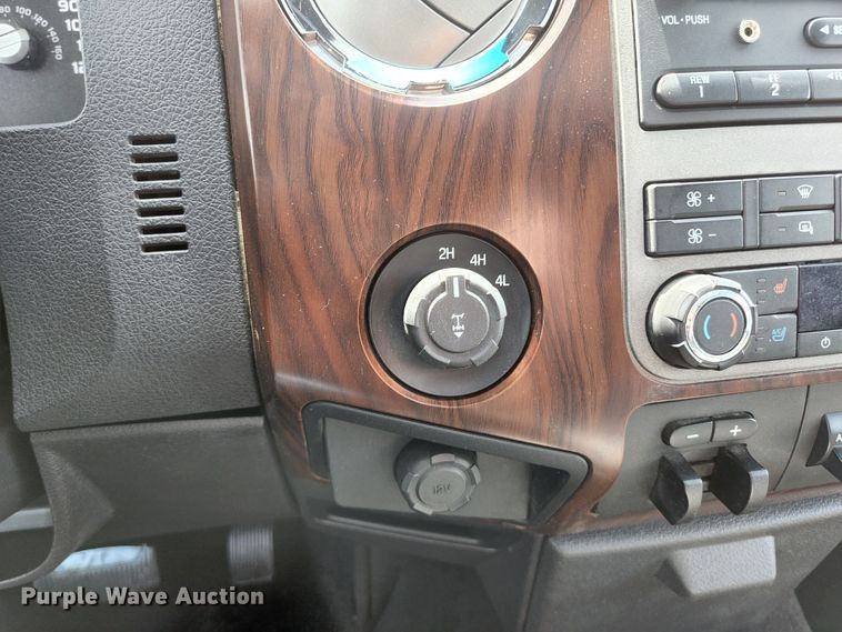 image for item KE9781 2011 Ford F350 Super Duty Lariat  Crew Cab flatbed pickup truck