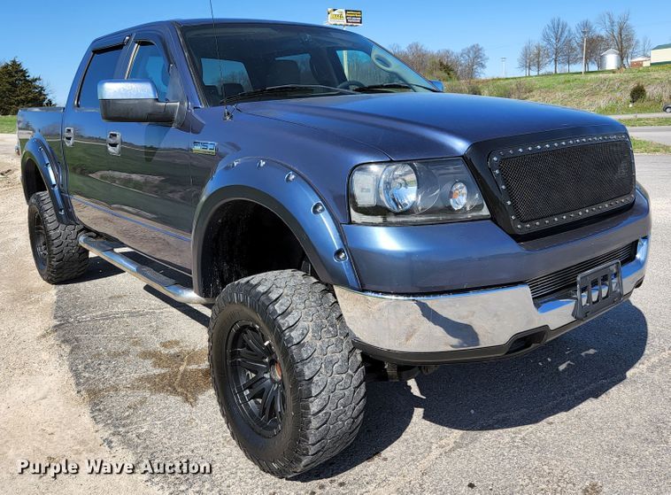 image for item KE9810 2005 Ford F150 XLT  SuperCrew pickup truck