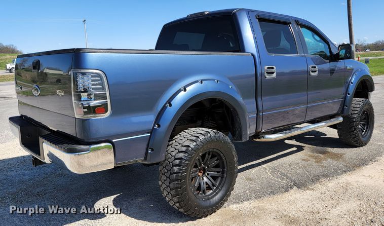 image for item KE9810 2005 Ford F150 XLT  SuperCrew pickup truck