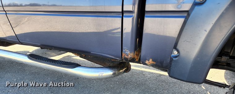 image for item KE9810 2005 Ford F150 XLT  SuperCrew pickup truck