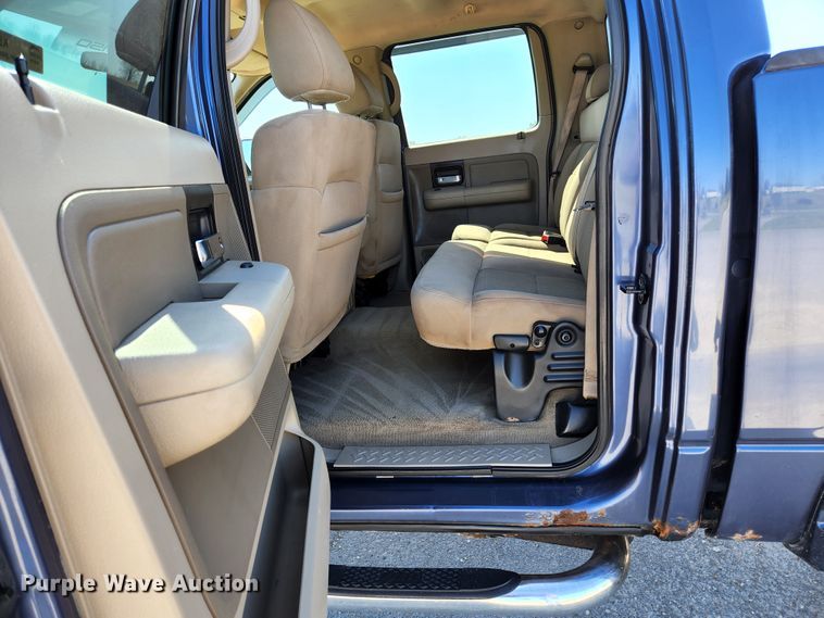 image for item KE9810 2005 Ford F150 XLT  SuperCrew pickup truck